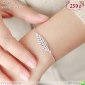 LB6664-B สร้อยข้อมือใบมะกอกสีเงินใบเรียวคม